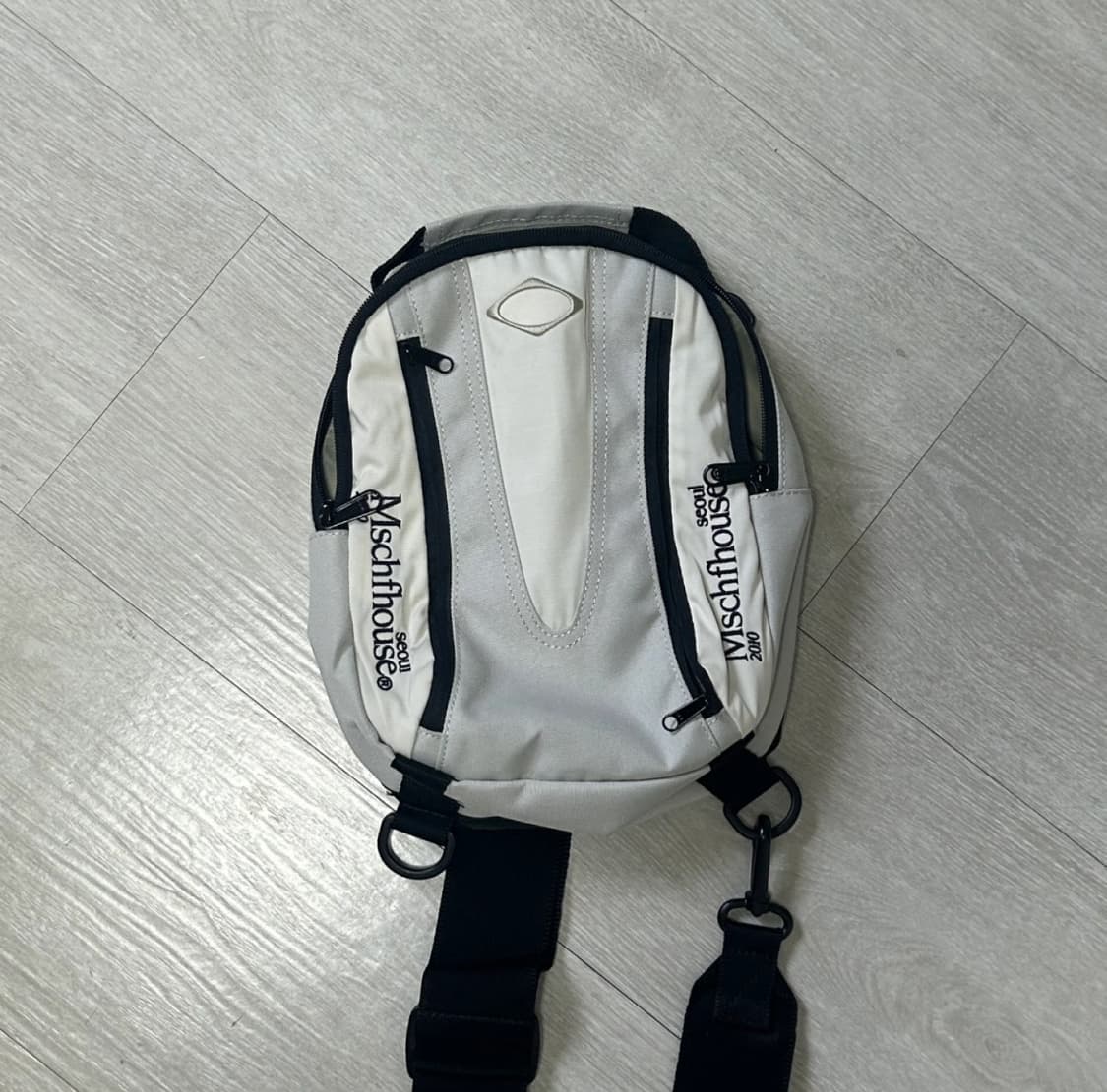 미스치프 롬버스 슬링백 상품이미지1