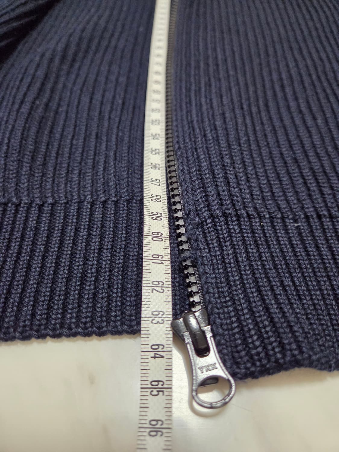 씨피컴퍼니 렌즈 패치 니트 집업 가디건 상품이미지8