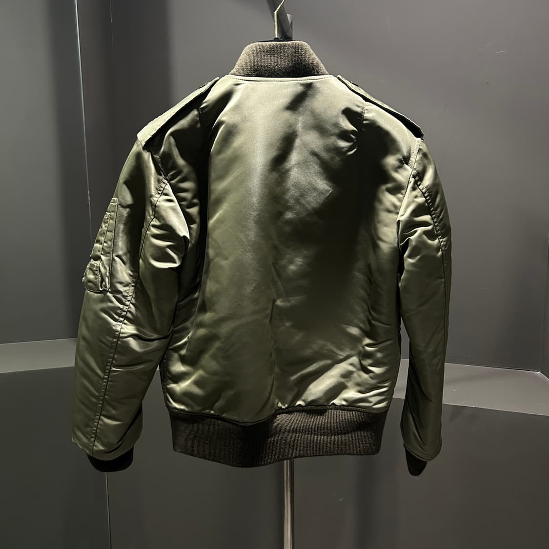생로랑 카키 봄버자켓 상품이미지4
