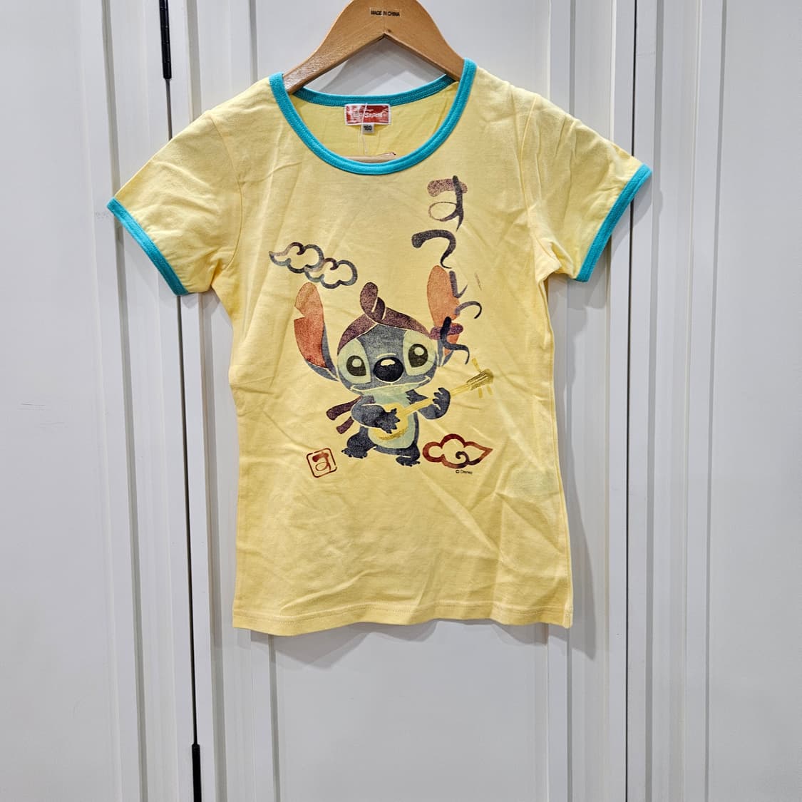 디즈니 스티치 옐로우 반팔 티셔츠 상품이미지1