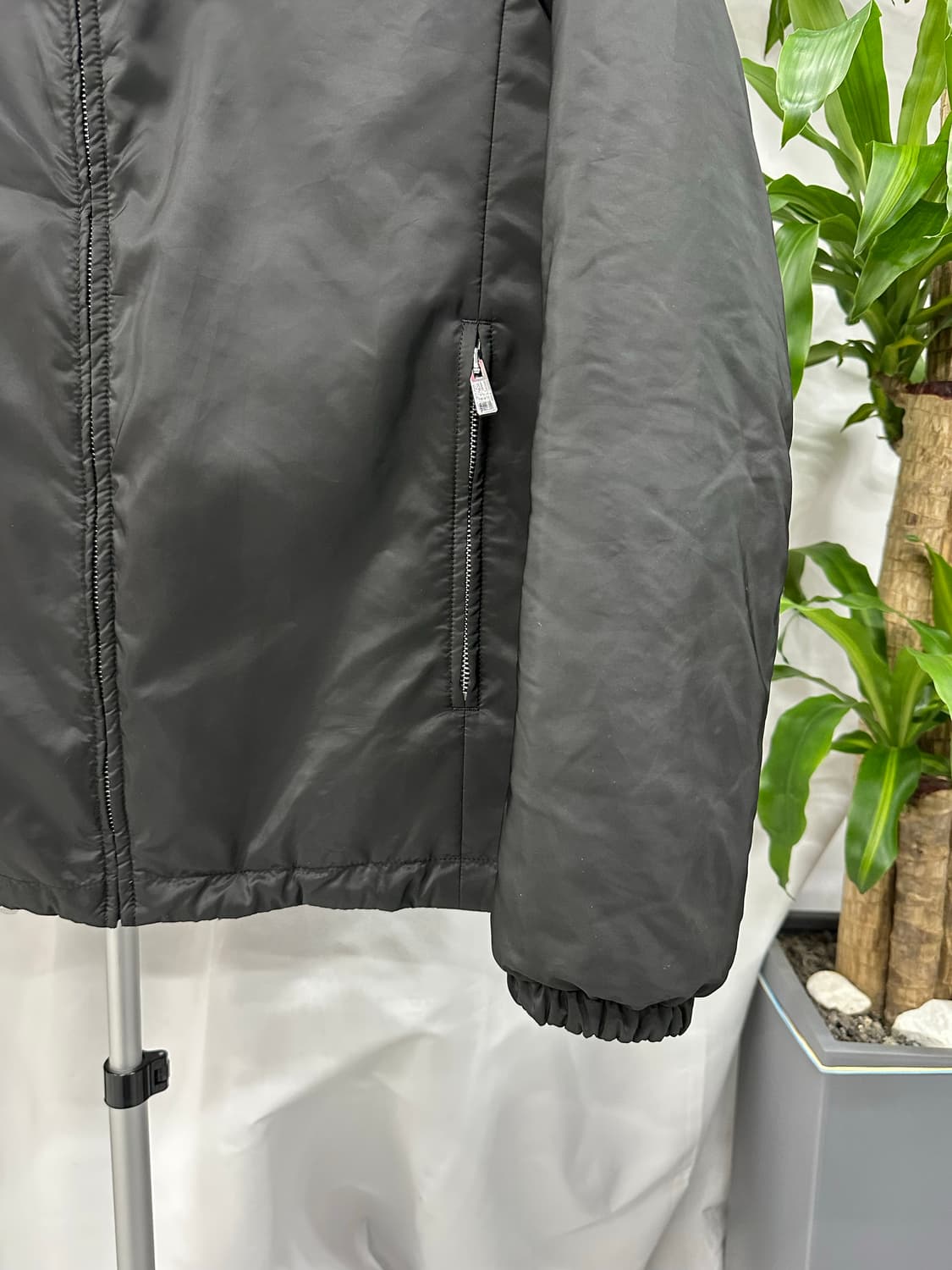 프라다 리나일론 리버시블 패딩 자켓 52 상품이미지3