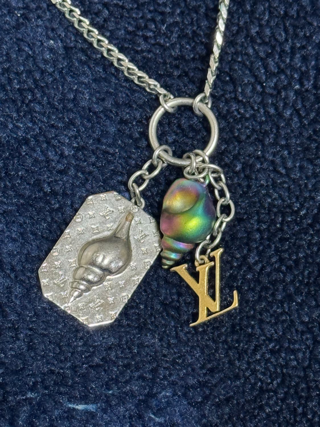 루이비통 쉘 펜던트 목걸이 상품이미지6