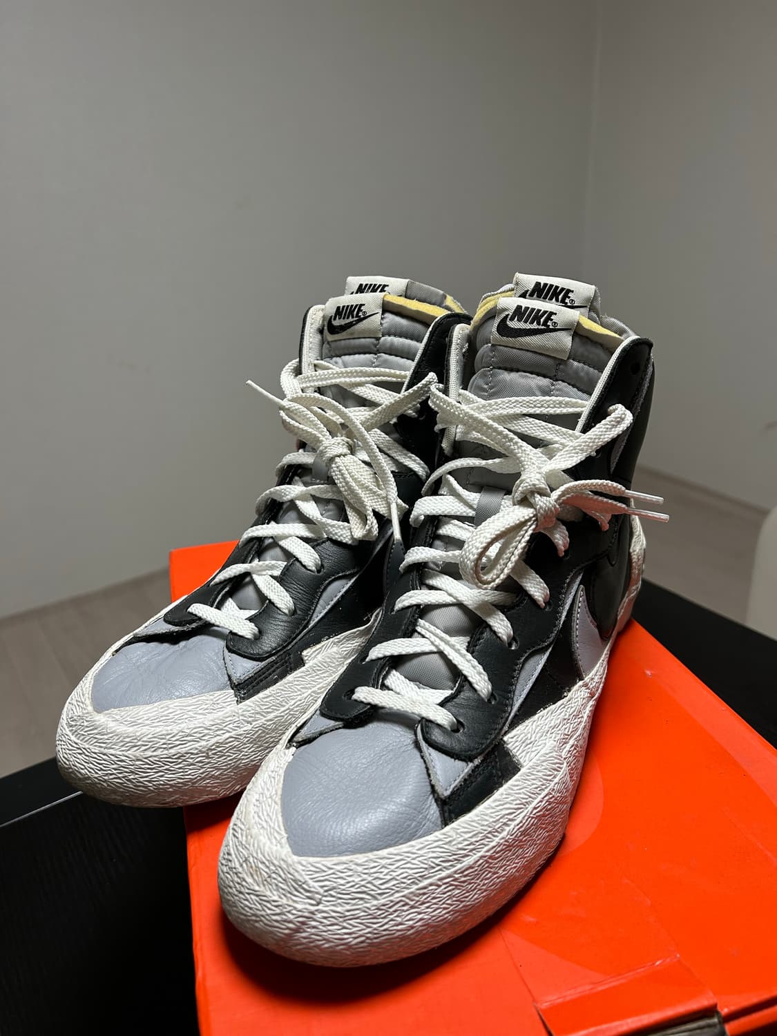 나이키x사카이 블레이져 검그레이 상품이미지1