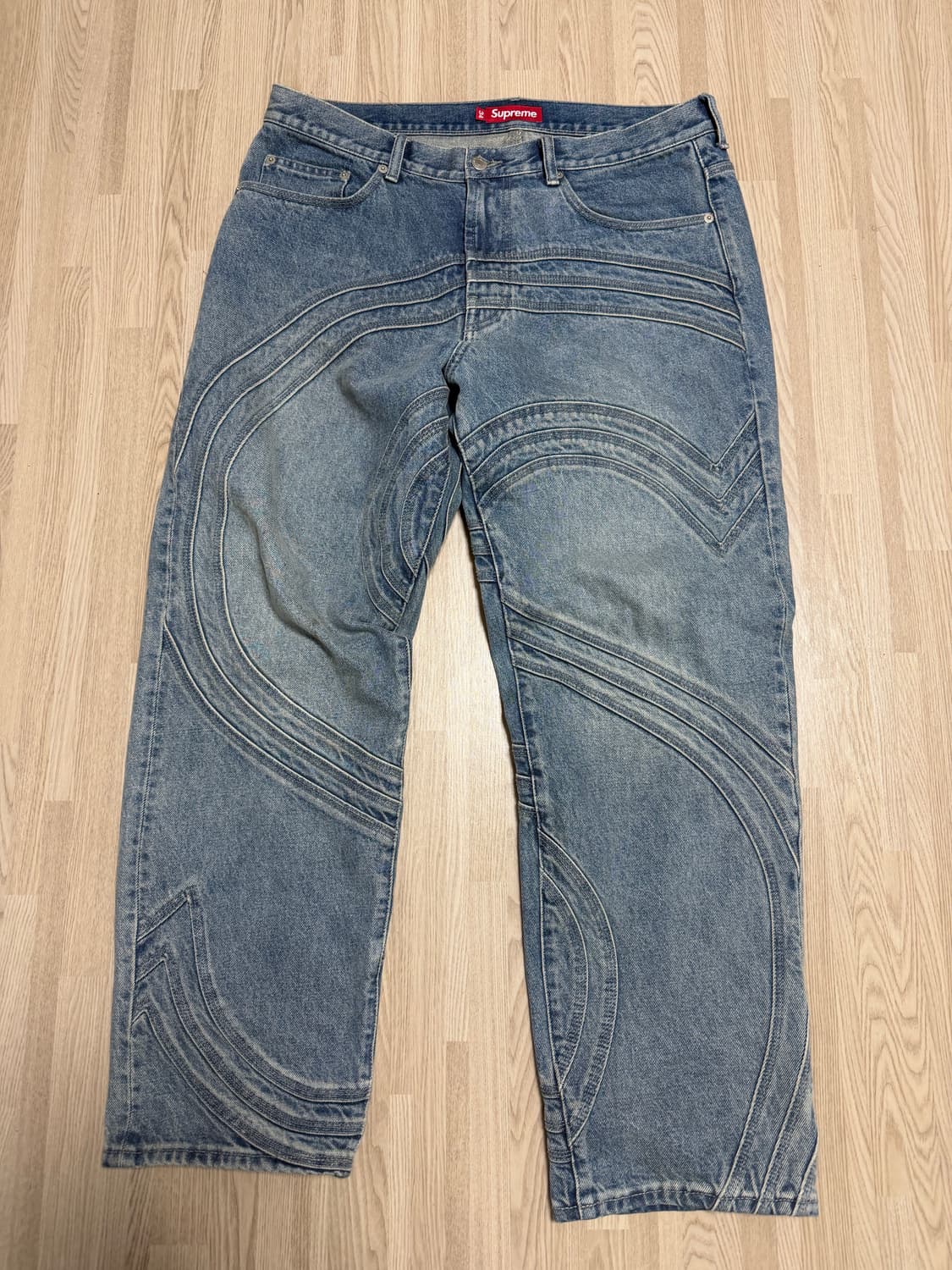 슈프림 S 로고 루즈 핏 진 워시드 블루 - 24SS 34 상품이미지1