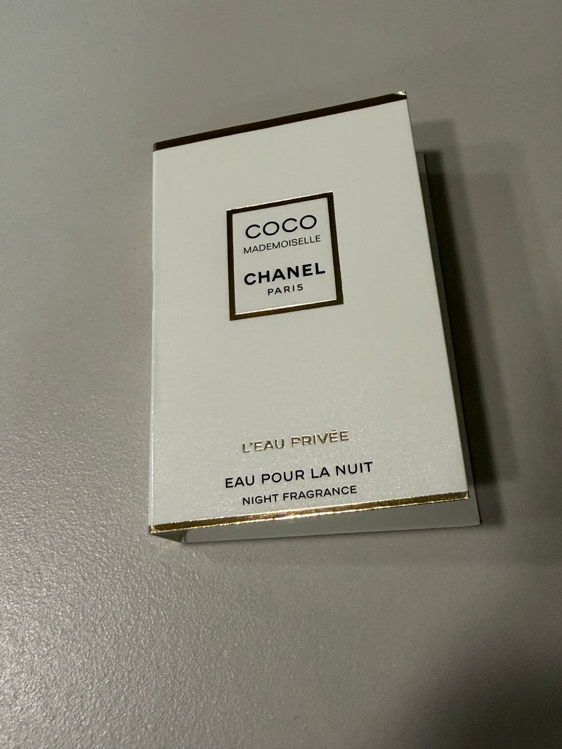 샤넬 코코마드모아젤 오 뿌르 라 뉘 1.5ml 상품이미지2
