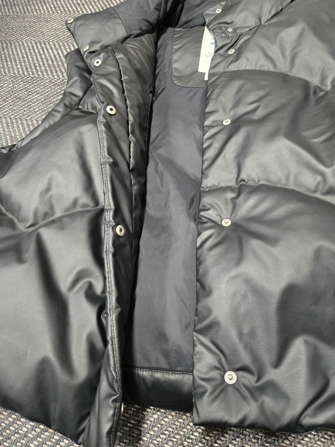 데상트 스키스타일 숏다운패딩 베스트 SN322SDV95 상품이미지5