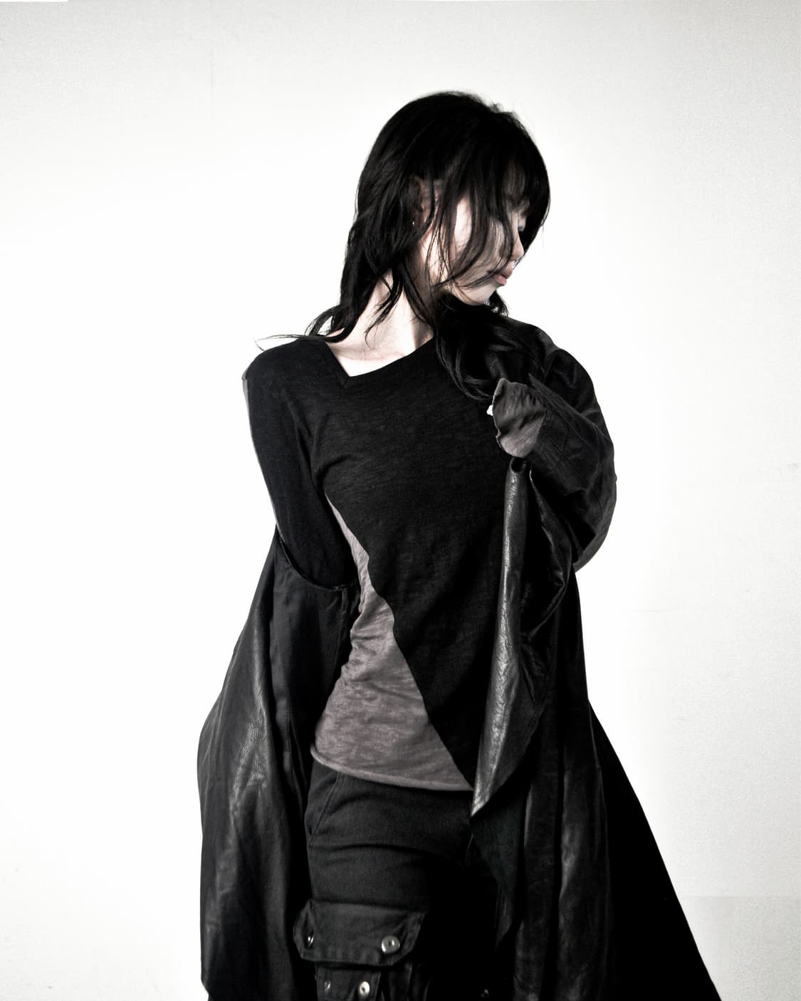 Made* Twisted Asymmetric Long Sleeve 상품이미지2