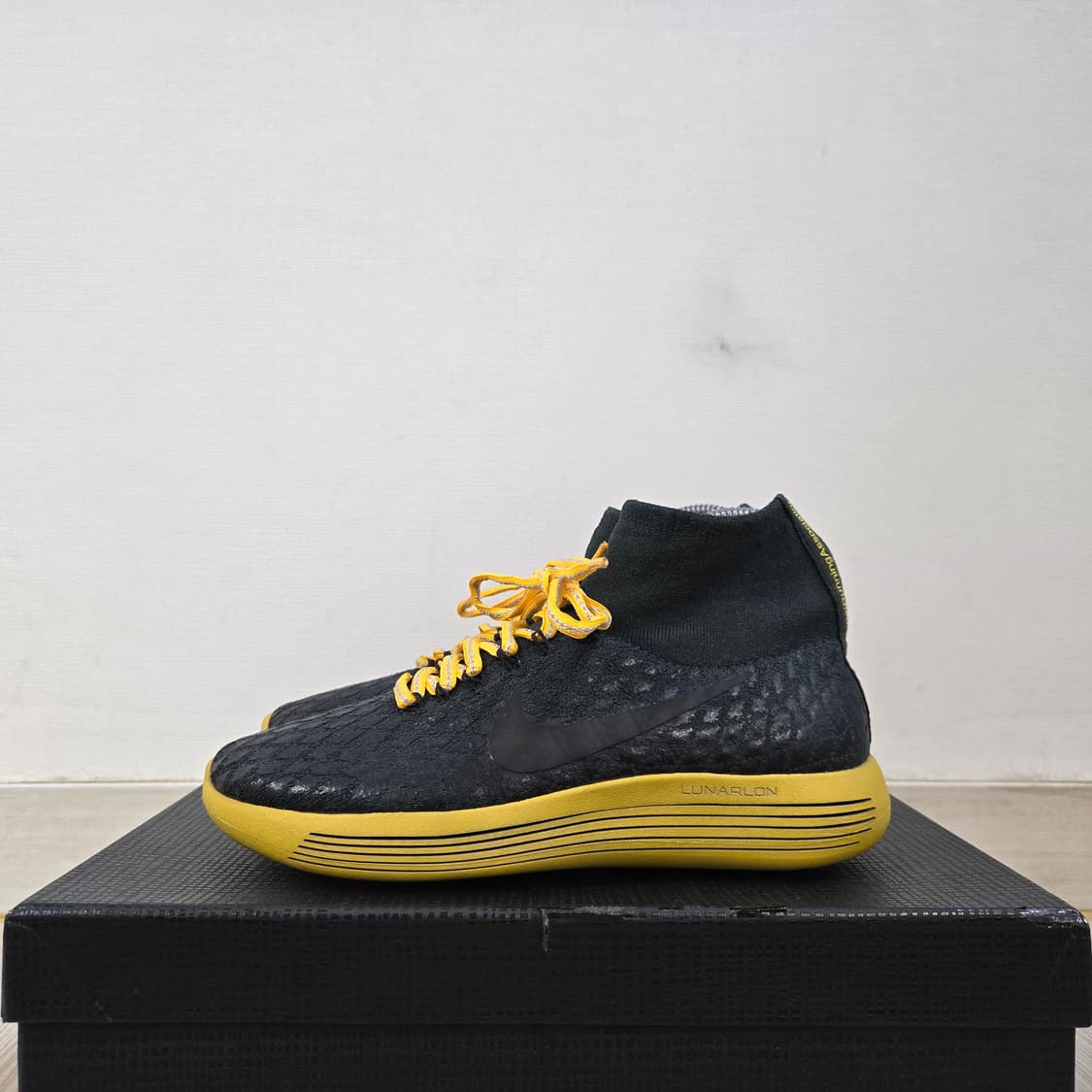 230 나이키 x 갸쿠소우 루나에픽 하이 쉴드 상품이미지3