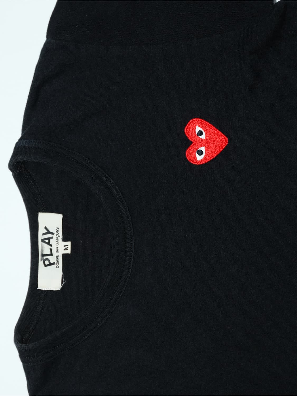 꼼데가르송 플레이 레드 하트 반팔티 블랙 AZ-T107 M 상품이미지2