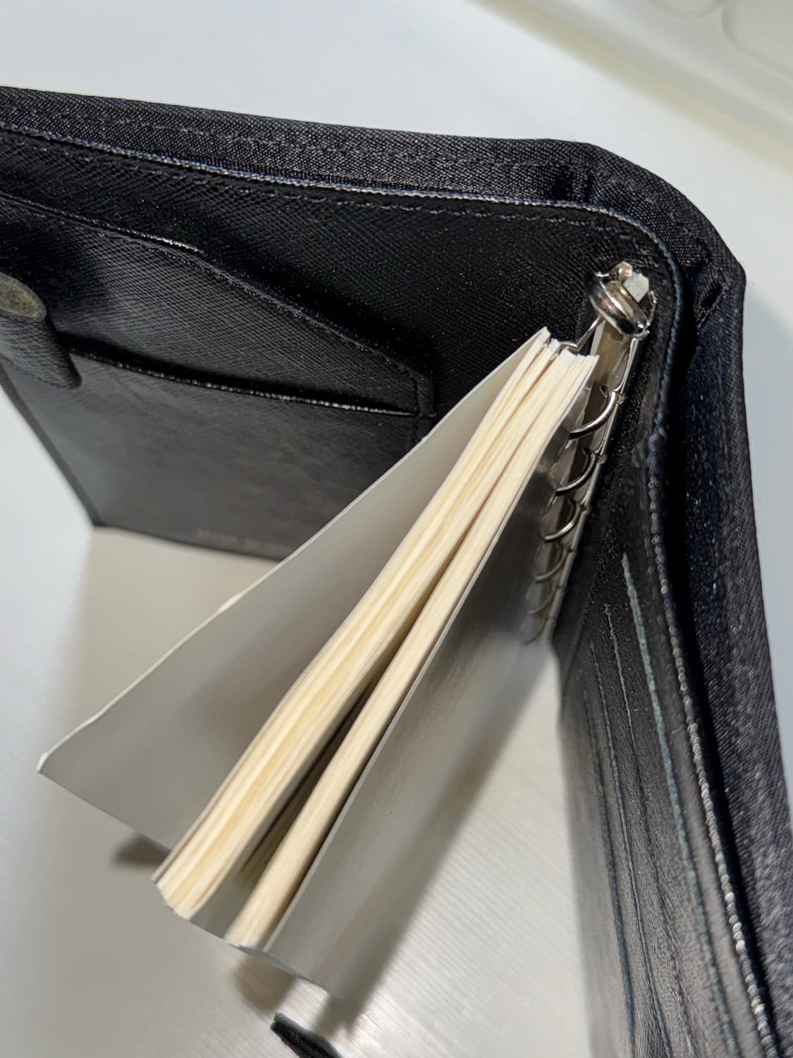 무료배송)프라다 A7 사이즈 다이어리 블랙 (박스포함) 상품이미지6