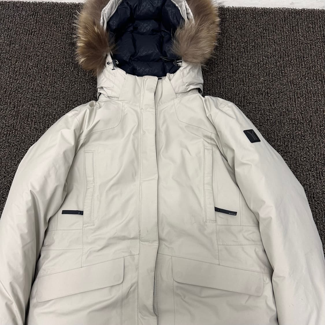 블랙야크 여성 구스다운 고어텍스 롱패딩 105(XL) 상품이미지2