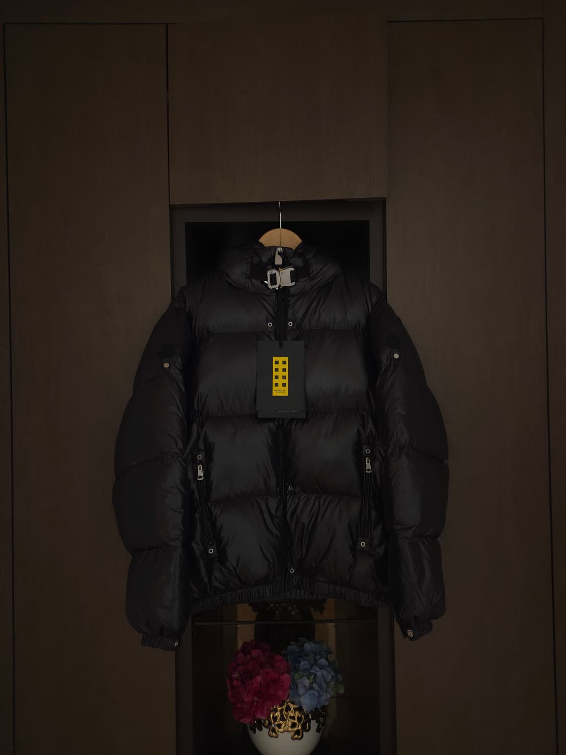 [2] 몽클레어 알릭스 22FW 알몬드 패딩 블랙 상품이미지2