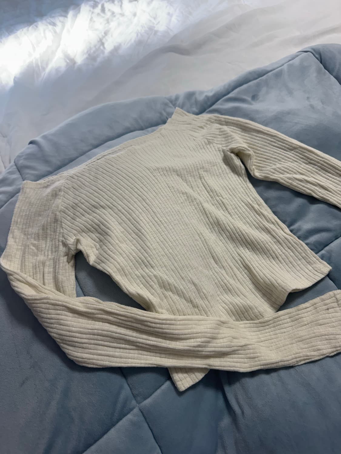 [여리함미치는데일리템🙊] 크림퐁 오프 골지 텐션 긴팔티  상품이미지4