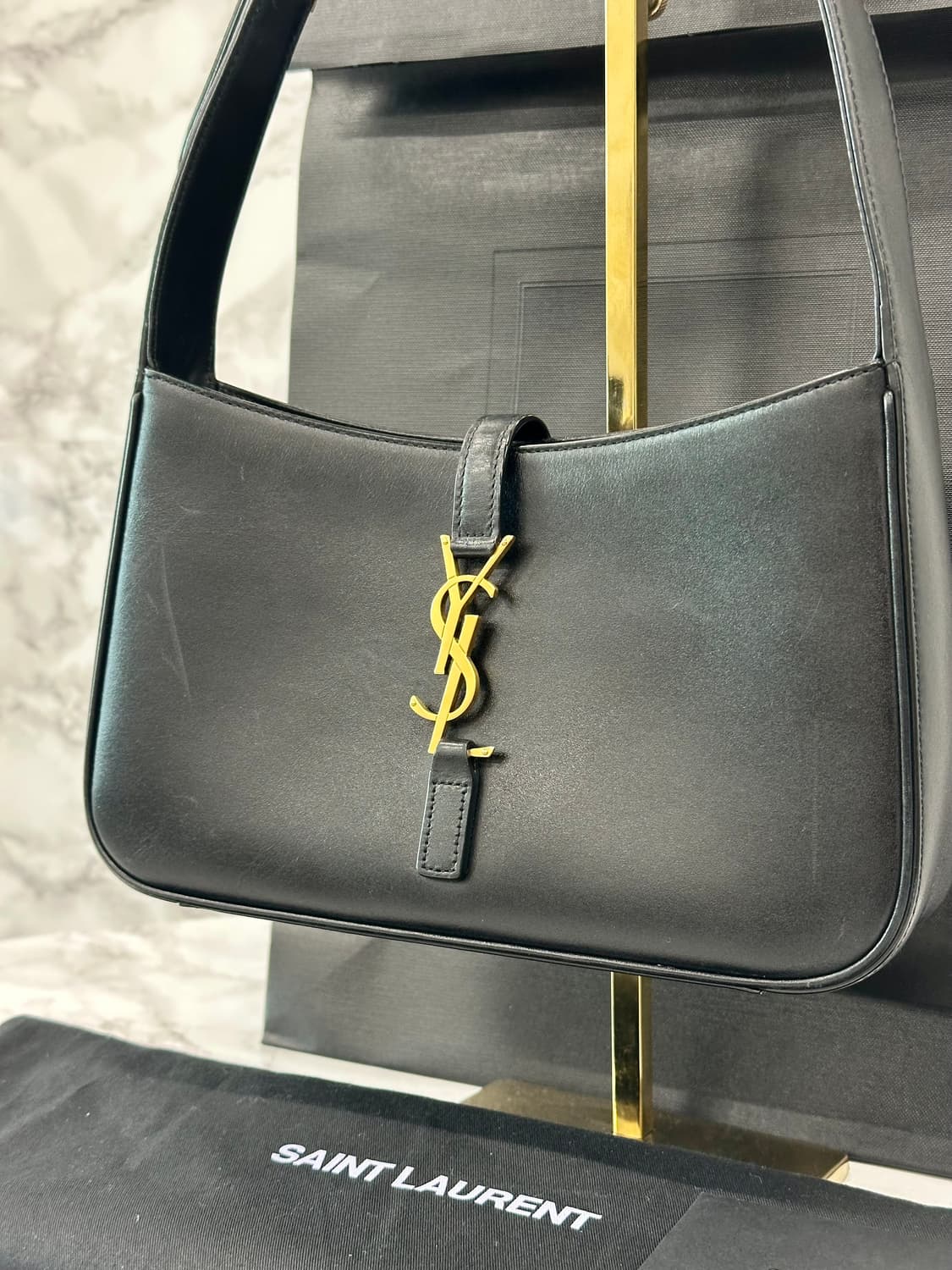 생로랑 le 5 a 7 호보백 미디움 상품이미지2