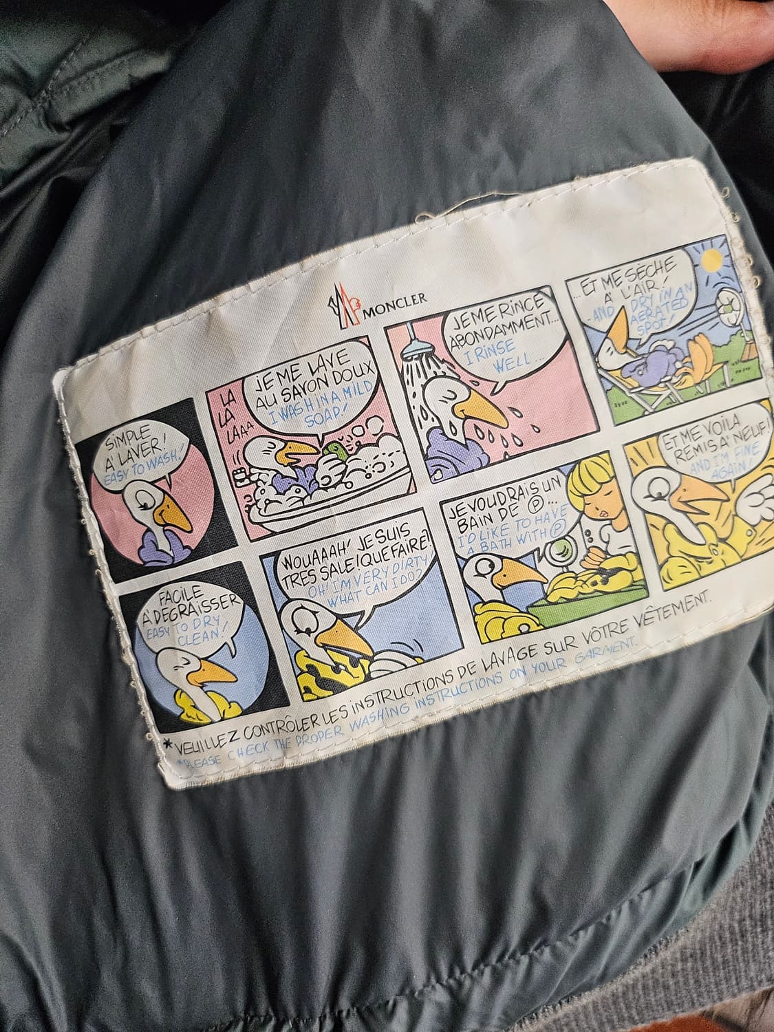 몽클레어 해리슨 패딩
사이즈 4 / 사용감 적음 상품이미지5