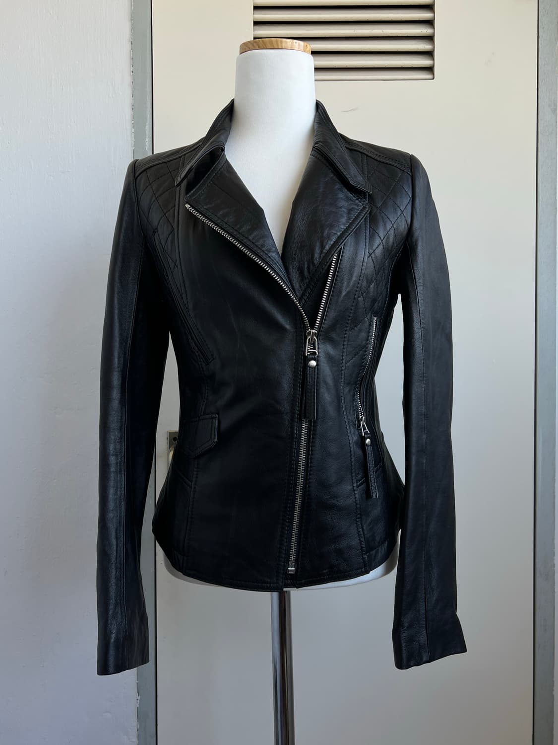 Detailed lamb leather jacket 상품이미지3