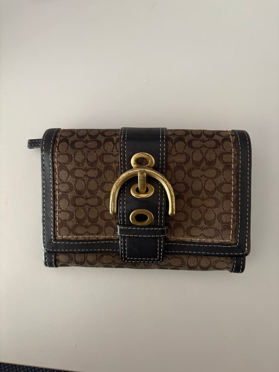 코치 시그니처 버클 반지갑 상품이미지1