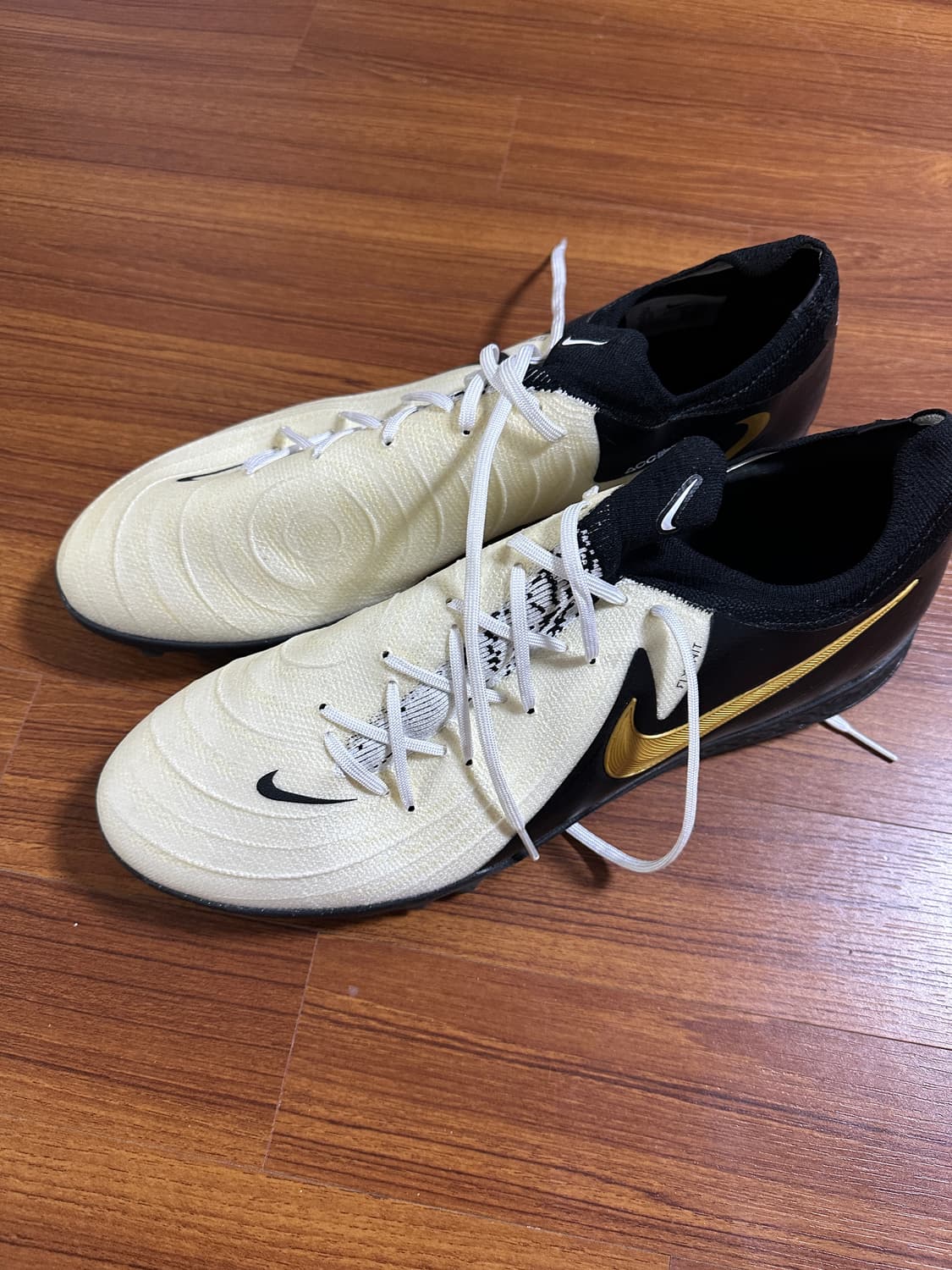 나이키 팬텀gx 프로 2 tf 300사이즈 판매 상품이미지2