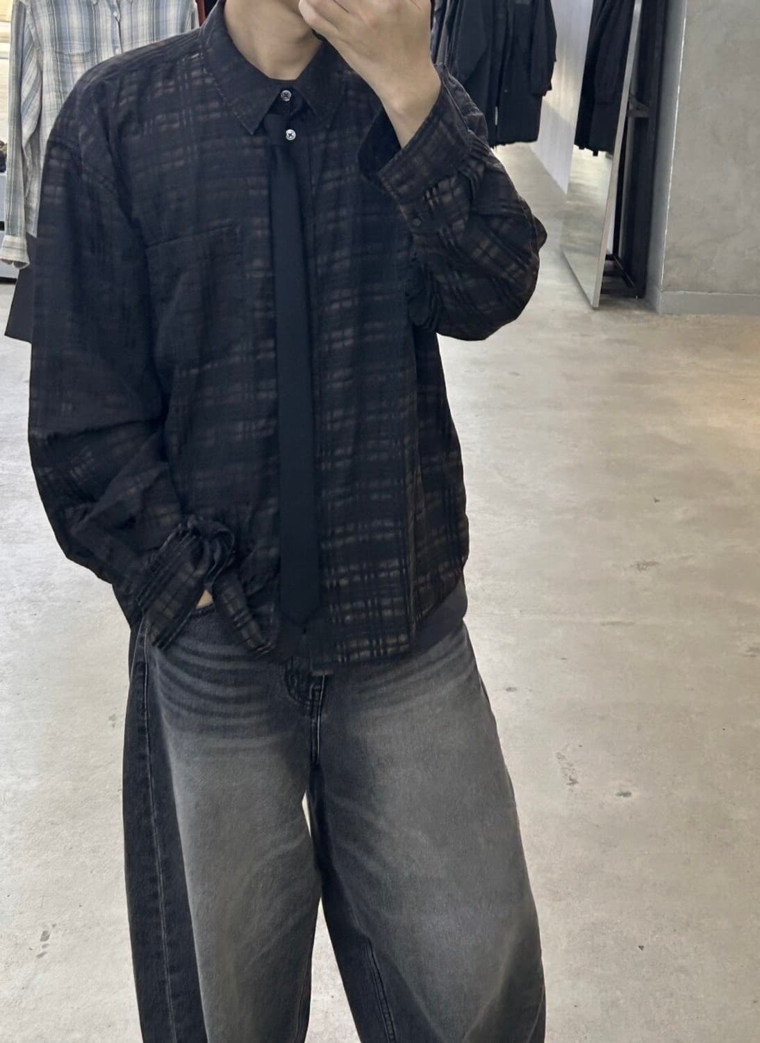 해칭룸 클래식셔츠 블리치드 체크 블랙 상품이미지3