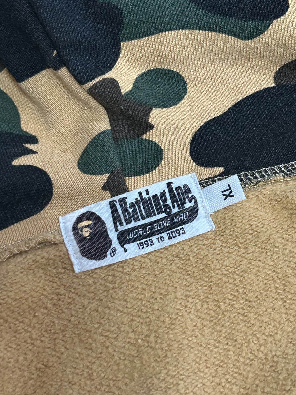 베이프 퍼스트카모 샤크 황계 후드집업 XL 상품이미지3