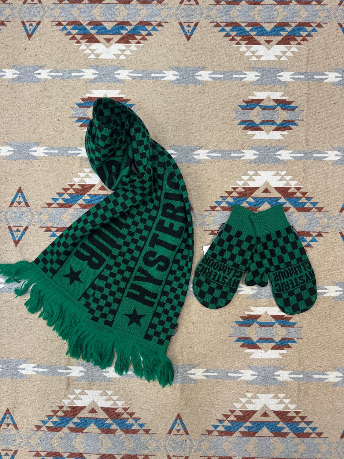 [OS] 히스테릭글래머 장갑 머플러 셋트 상품이미지2