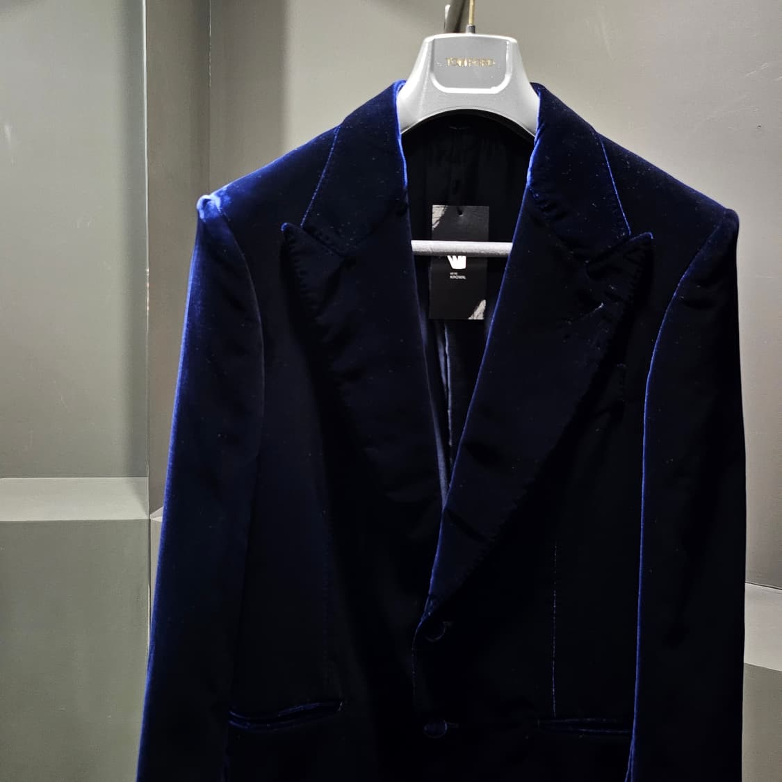 톰포드 벨벳 쉘튼 싱글 블레이저 상품이미지2