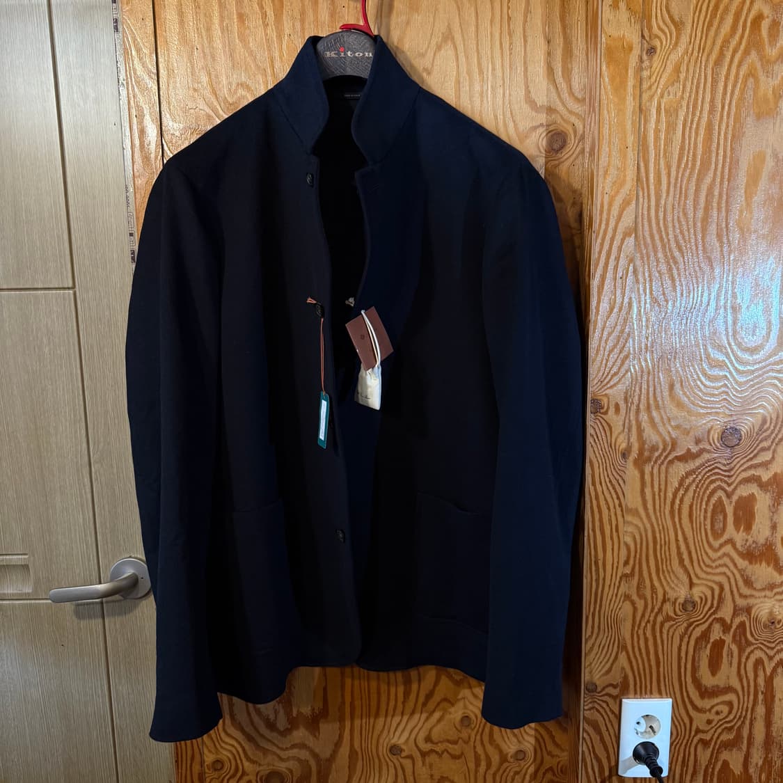 로로피아나 24 F/w 스파냐 캐시미어 자켓 새상품 판매 합니다. 상품이미지4