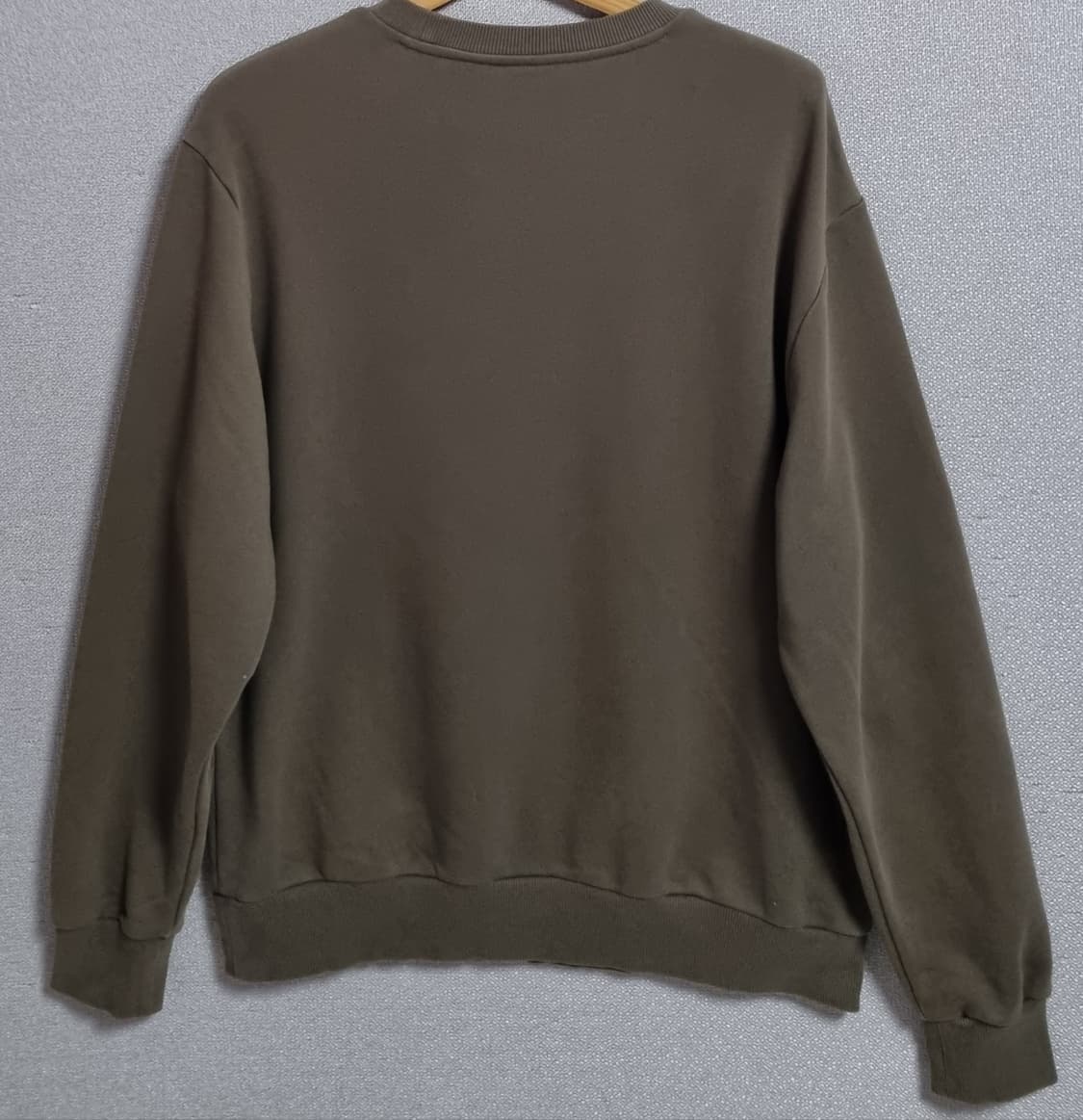 오버핏 M ) JEEP 지프 카키 맨투맨 상품이미지2