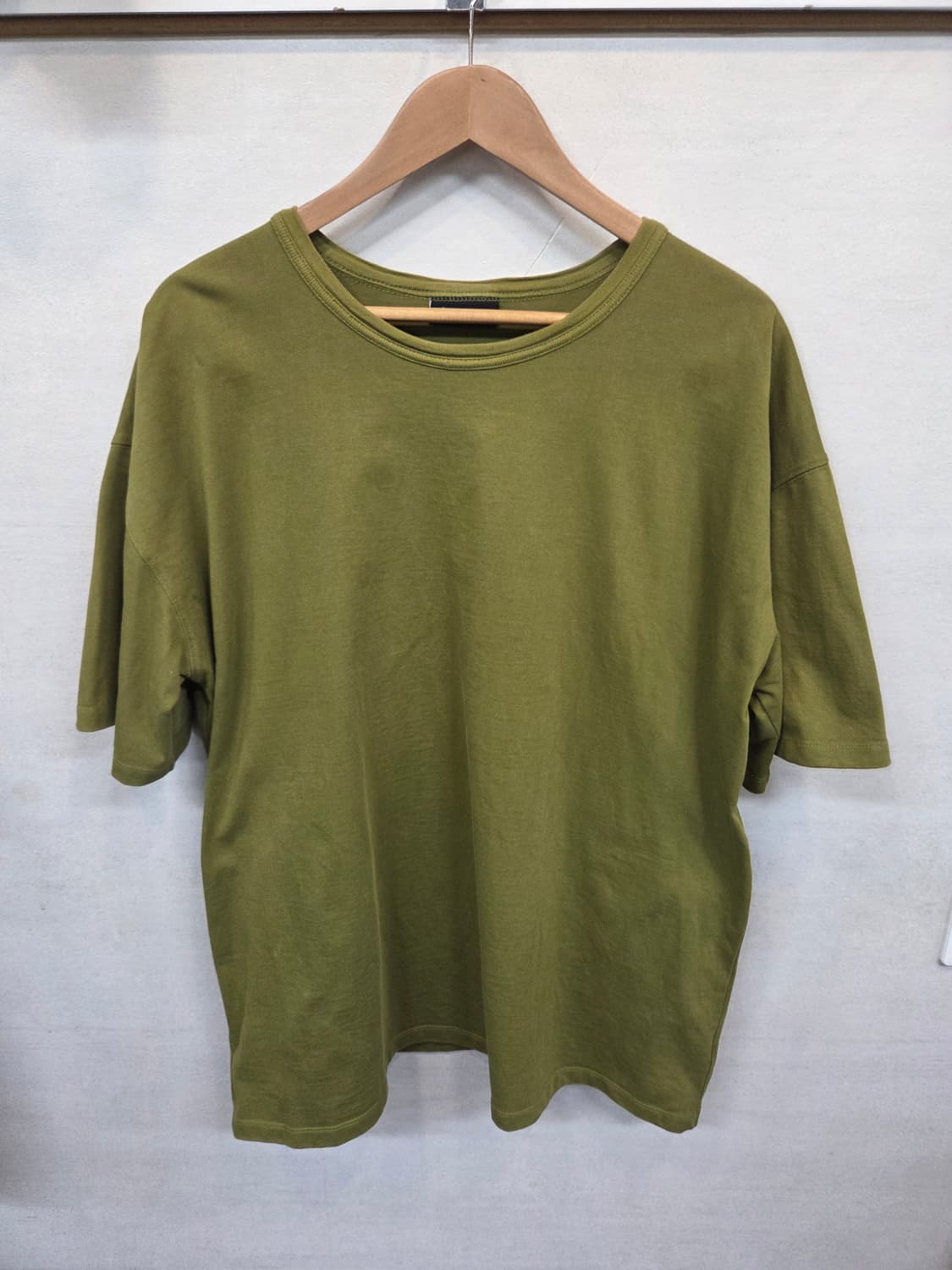 볼란테 레터링 자수로고 반팔 1사이즈 대략 xl 상품이미지1