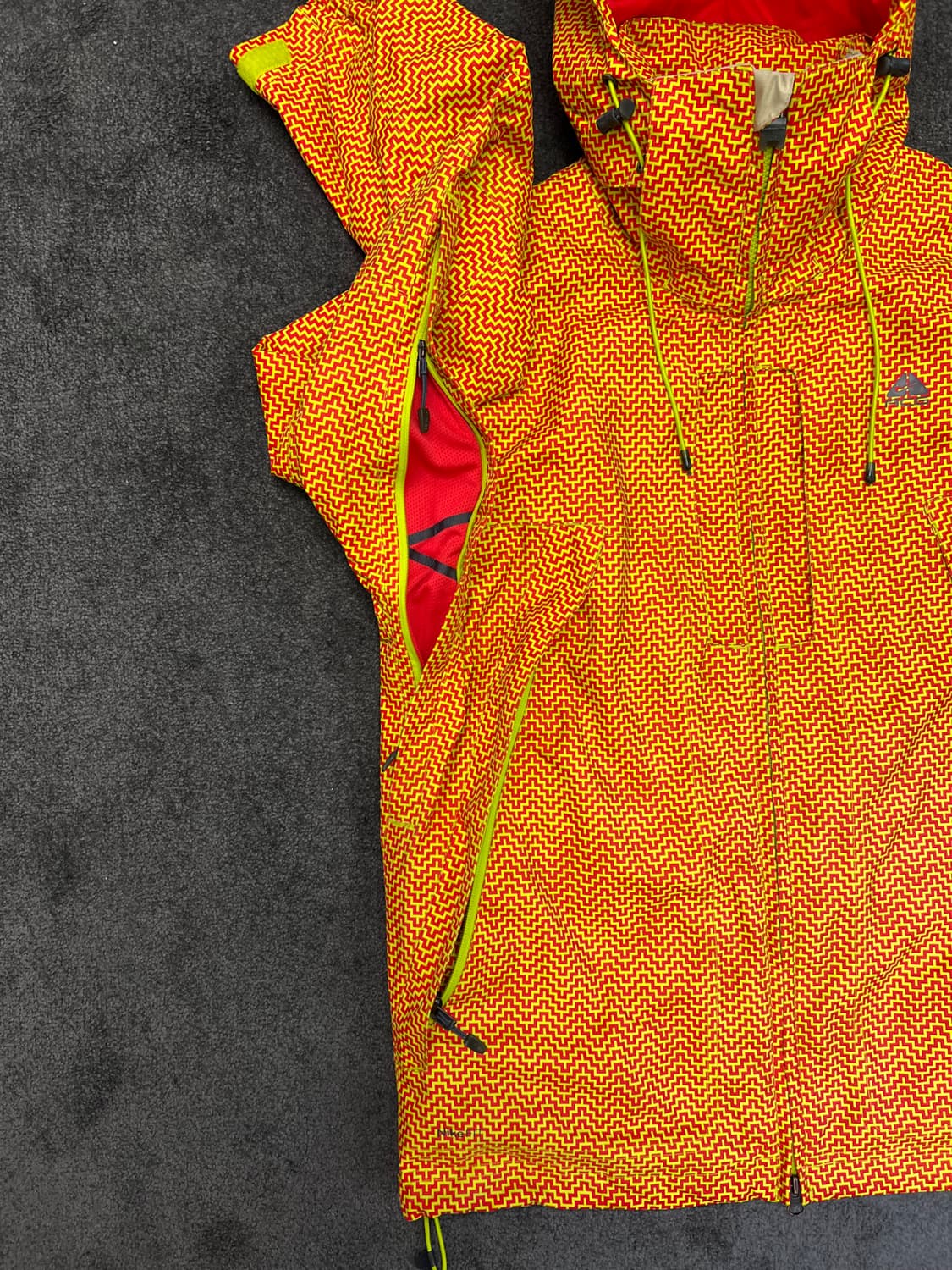 나이키 ACG 핏스톰 패턴 자켓 상품이미지3