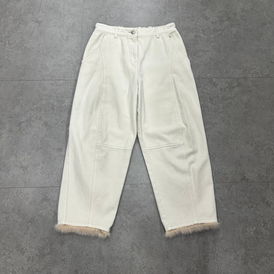 26 한섬 오즈세컨 여자 퍼 디테일 크롭 팬츠 상품이미지2