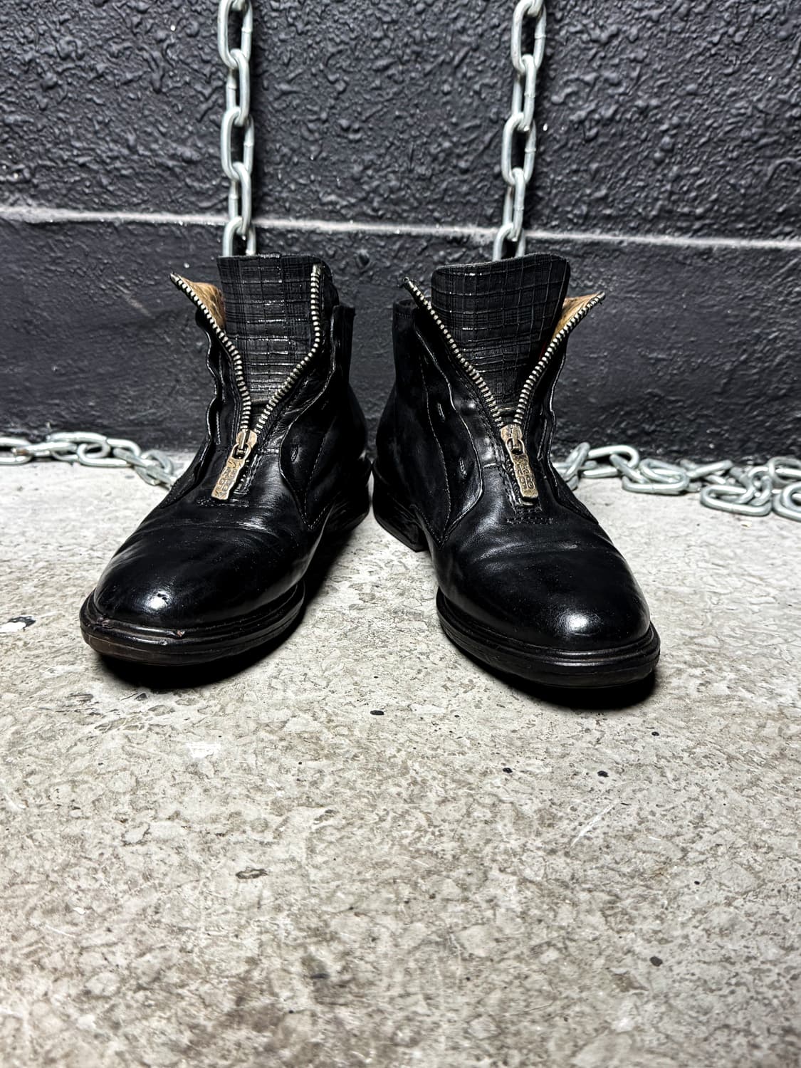 AS 98 – Front Zip Leather Ankle Boots   상품이미지2