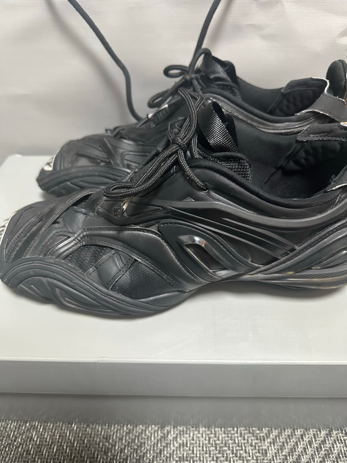 발렌시아가 타이렉스 블랙 43 상품이미지1