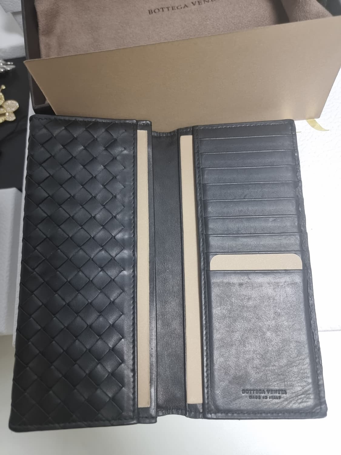 보테가베네타 인트레치아토 블랙 장지갑 백화점 풀구성 상품이미지5