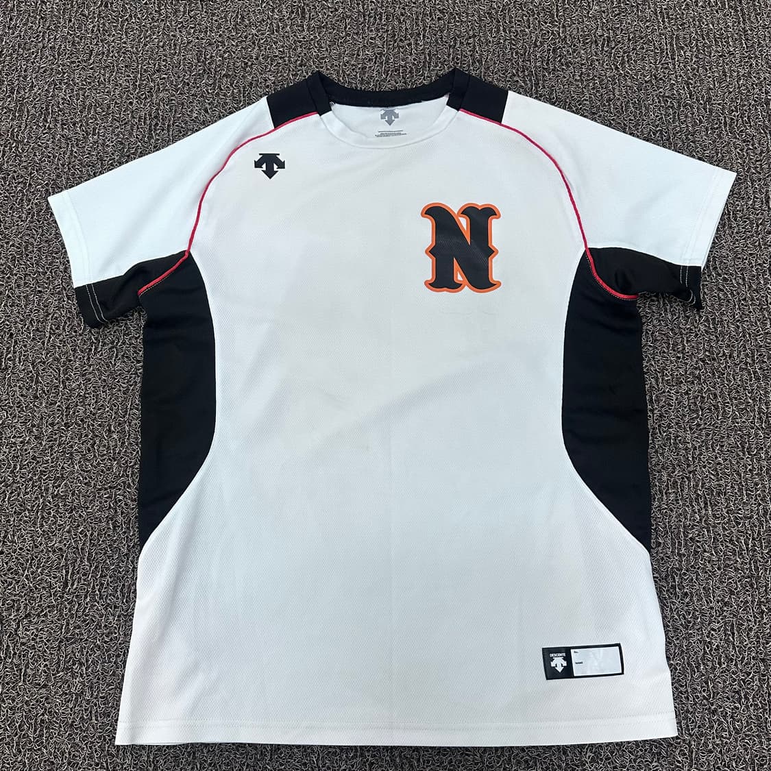 데상트 반팔티셔츠 110(2XL) 상품이미지1