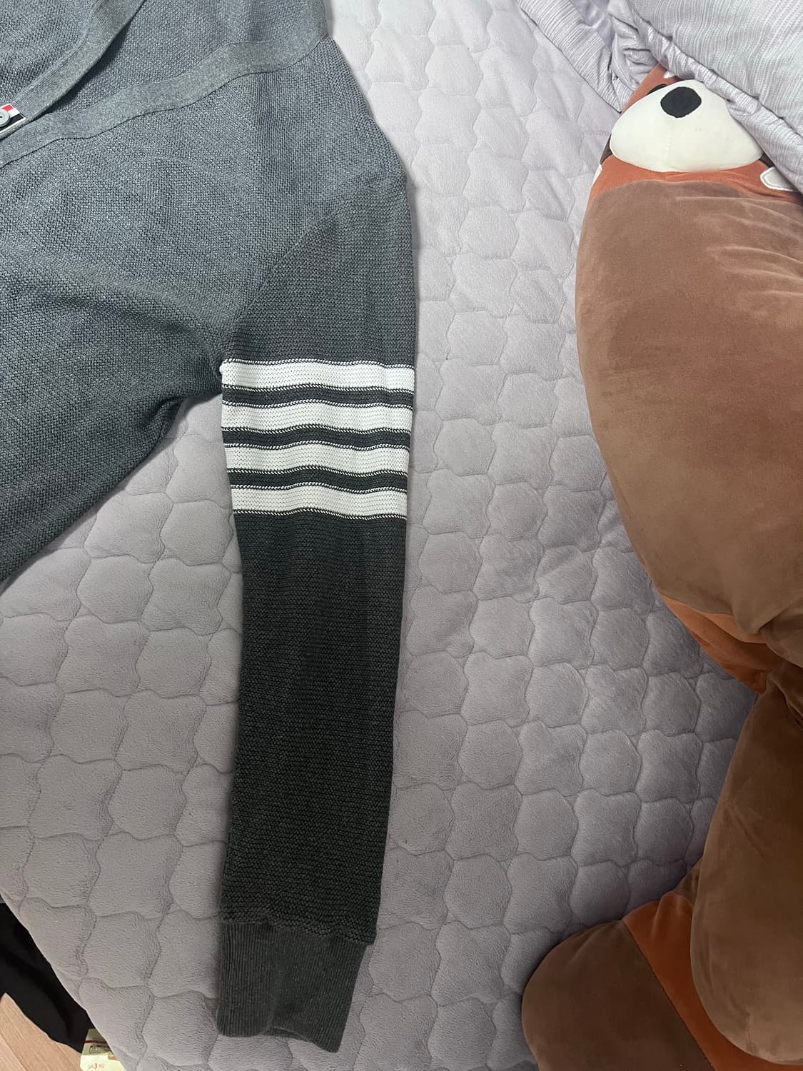 톰브라운 코튼가디건 4사이즈팝니다 상품이미지3