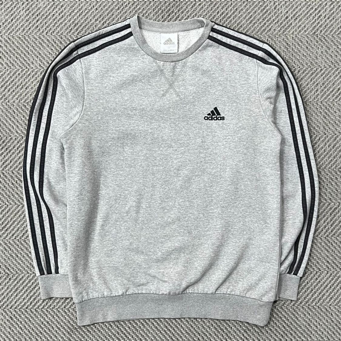 아디다스 삼선 맨투맨 v0782 상품이미지1