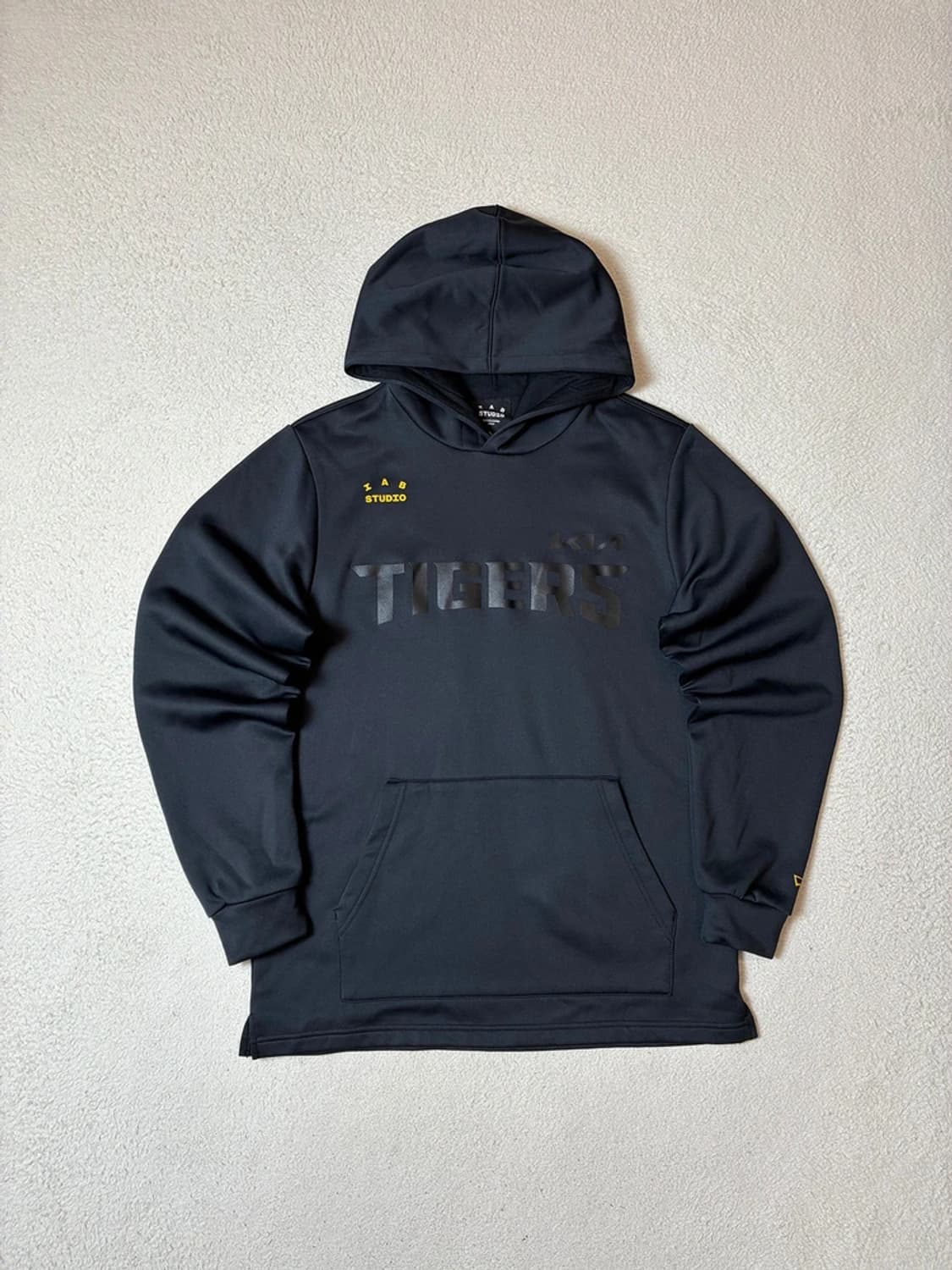 아이앱스튜디오 x 기아 타이거즈 24 어센틱 후드티 PN7780 상품이미지3