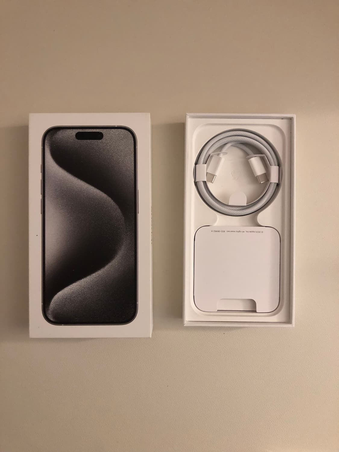 아이폰 15pro 256 화이트 (상태좋음) 상품이미지2