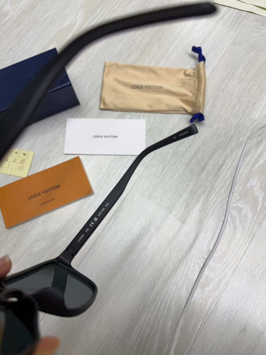 루이비통 선글라스 Z1708E (거의 새품) 상품이미지6