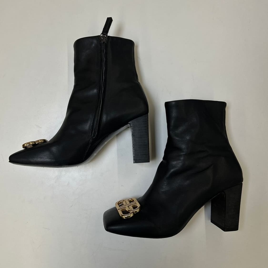 발렌시아가 BB 스퀘어 토 앵클 레더 부츠 38 상품이미지2