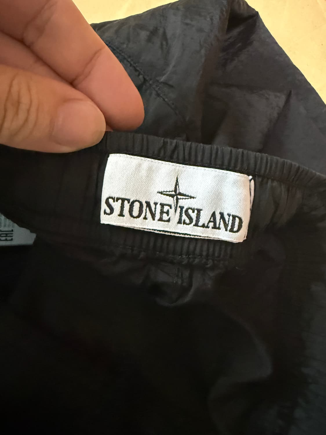 스톤아일랜드 나일론메탈 카고팬츠 블랙 32 상품이미지4