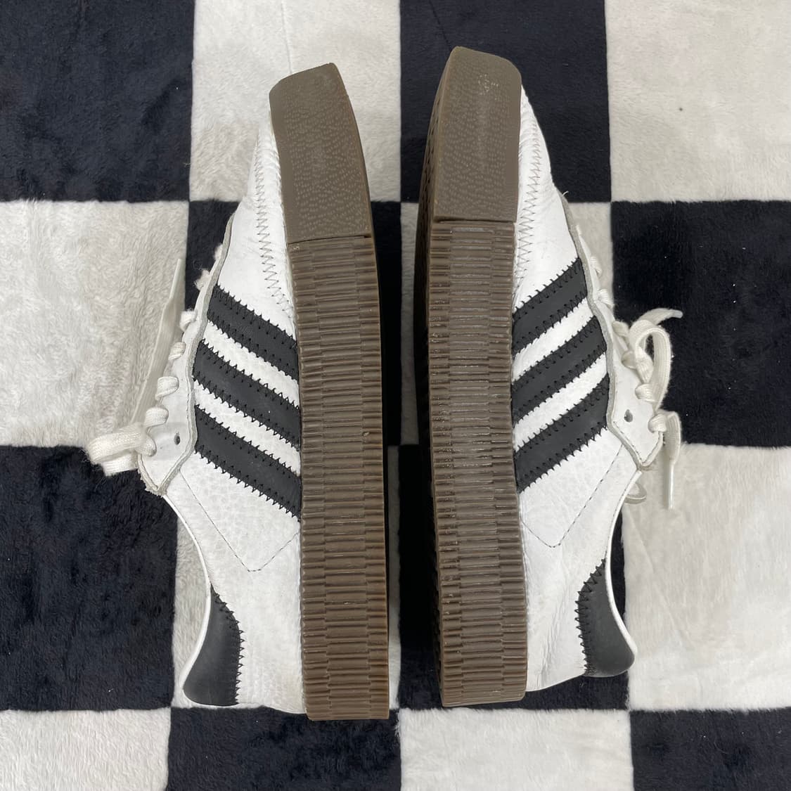 아디다스 삼바로즈 화이트 블랙 검 스니커즈 225mm 상품이미지5