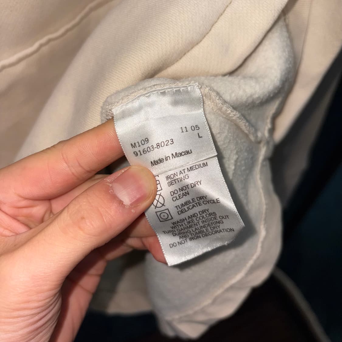 (L) 00s 리바이스 화이트 핑거홀 디테일 후드티 상품이미지6