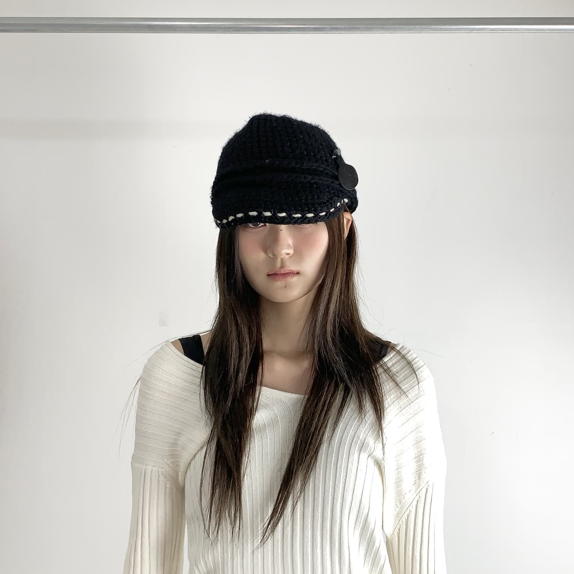 비비안웨스트우드 ORB 레더 장식 니트 캡 상품이미지3