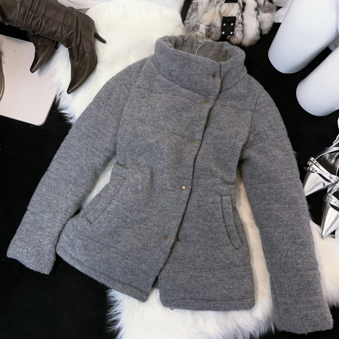 High-neck wool padded jacket 상품이미지1