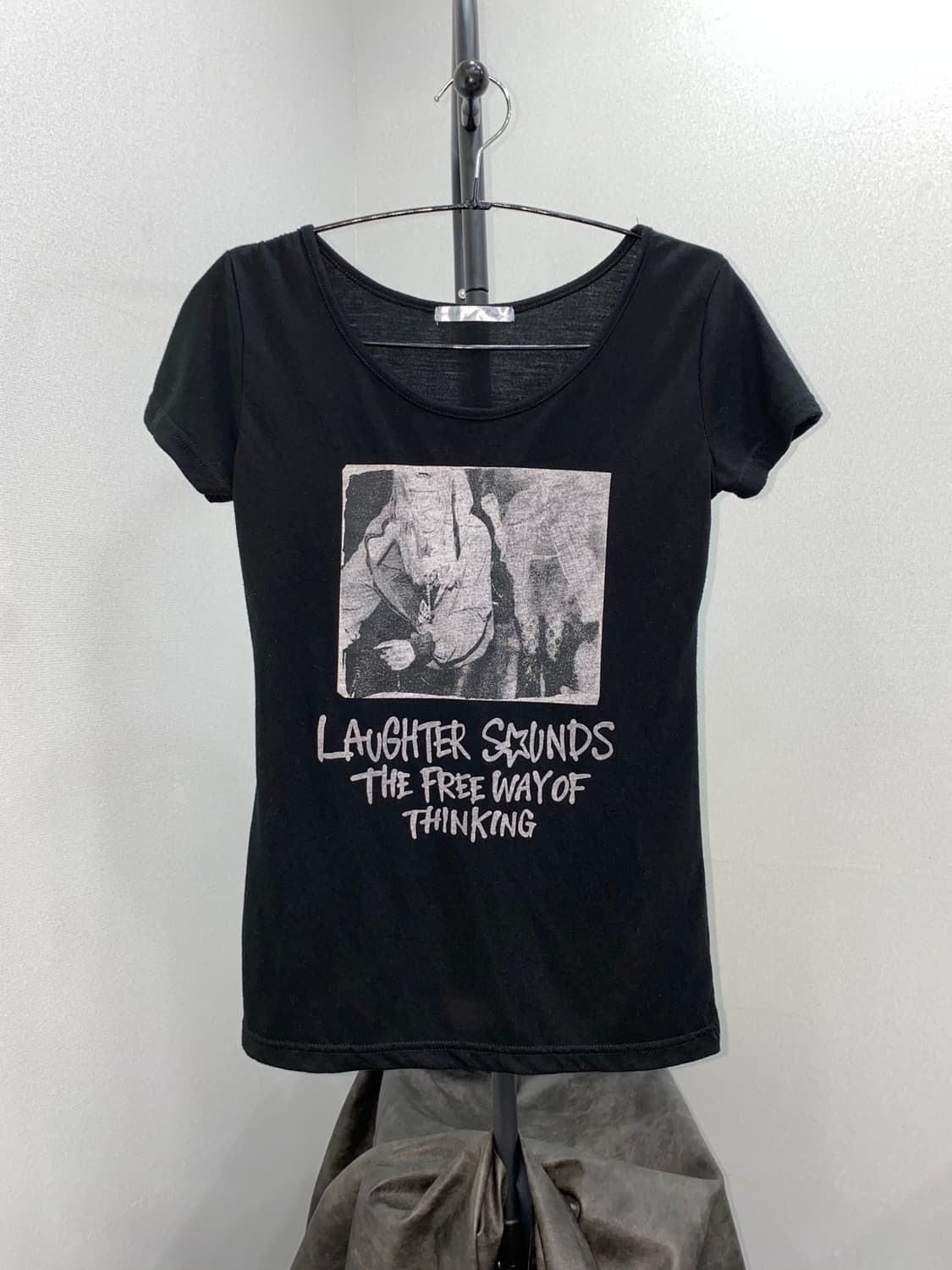 Grunge Photo Graphic Slim T-Shirt 상품이미지3