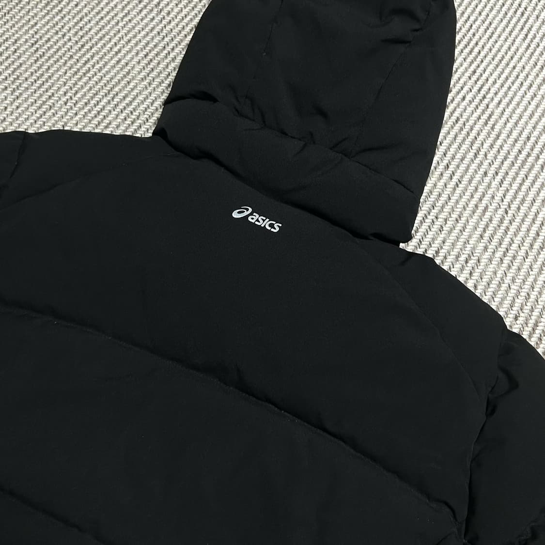 [M] asics 아식스 다운 패딩 점퍼 상품이미지4