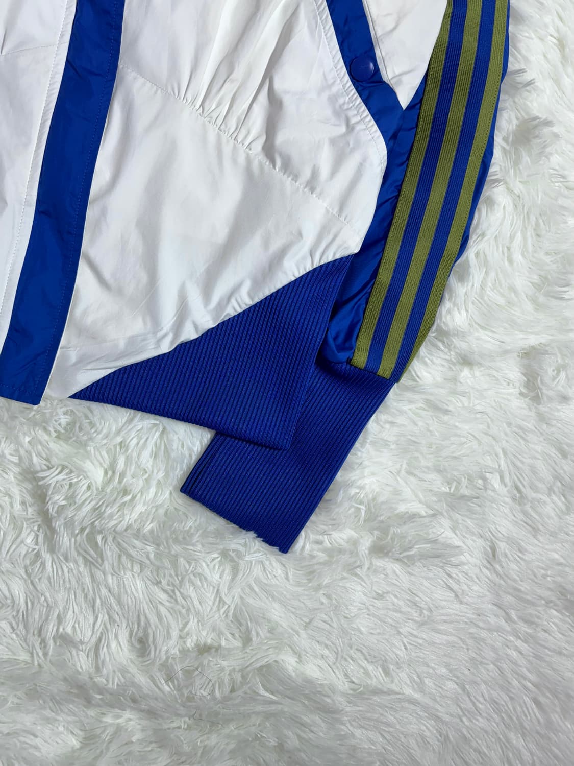 아디다스 화이트•블루 삼선 바람막이  상품이미지7