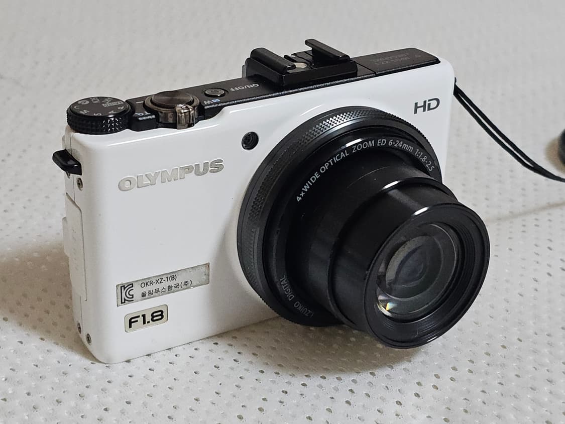 렌즈 밝기 F1.8, 올림푸스 하이엔드 디카  XZ-1 상품이미지3